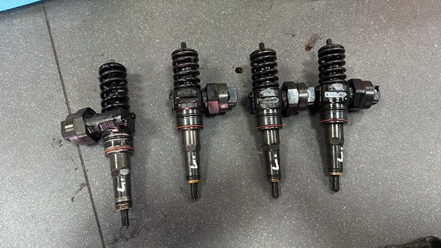 Форсунка впрыска топлива