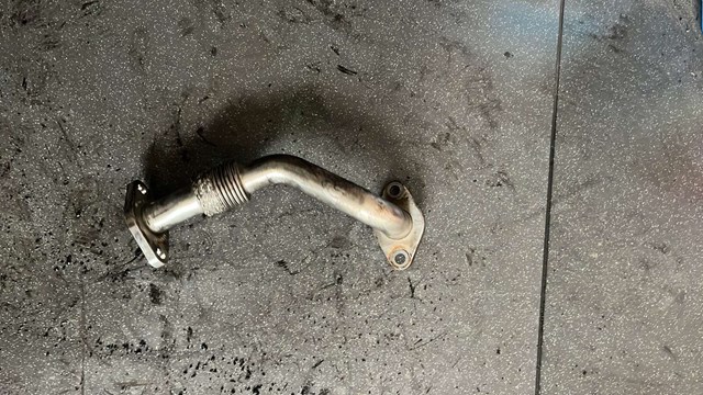 Патрубок системы рециркуляции отработавших газов EGR