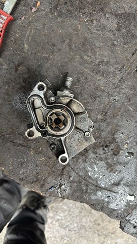 Насос вакуумный