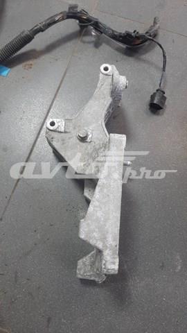 кронштейн генератора