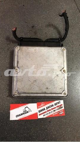 блок управління двигуном 038906019A