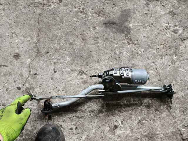 Двигун склоочисника лобового скла (трапеції)