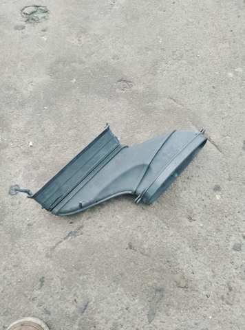 Патрубок впускной