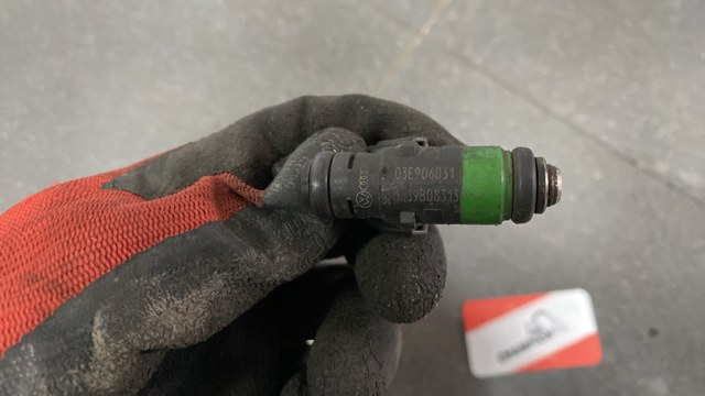 Форсунка впрыска топлива