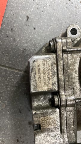 Дроссельная заслонка в сборе(обламана фішка)