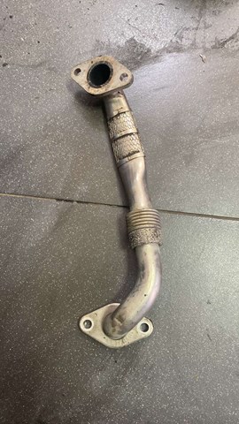 Патрубок системы рециркуляции отработавших газов EGR