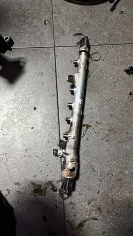 Распределитель топлива (рампа)