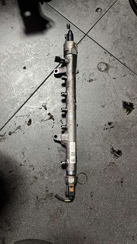 Распределитель топлива (рампа)