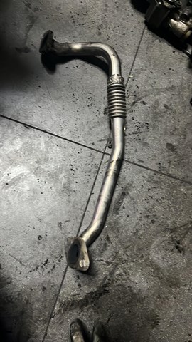 Патрубок системы рециркуляции отработавших газов EGR