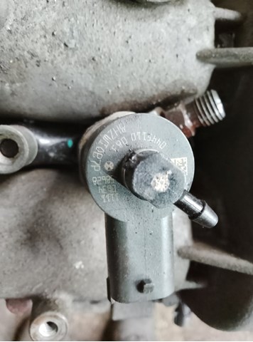 Форсунка вприску палива