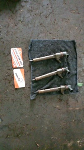 Форсунка вприску палива