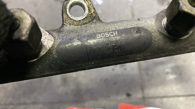 0445214030 BOSCH Распределитель топлива (рампа) купить в Ровно