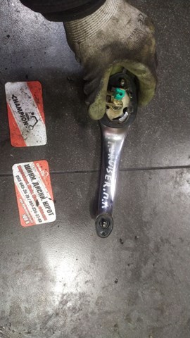 Ручка передньої двері зовнішня ліва