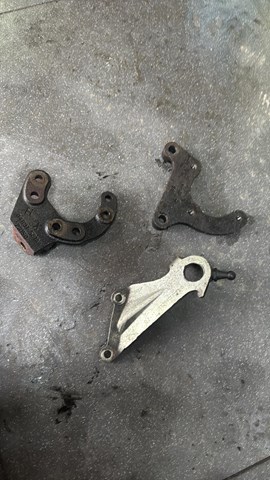 Кронштейн насоса