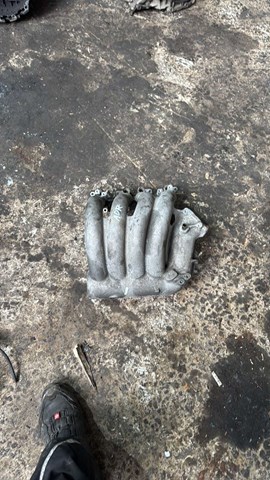 Коллектор впускной