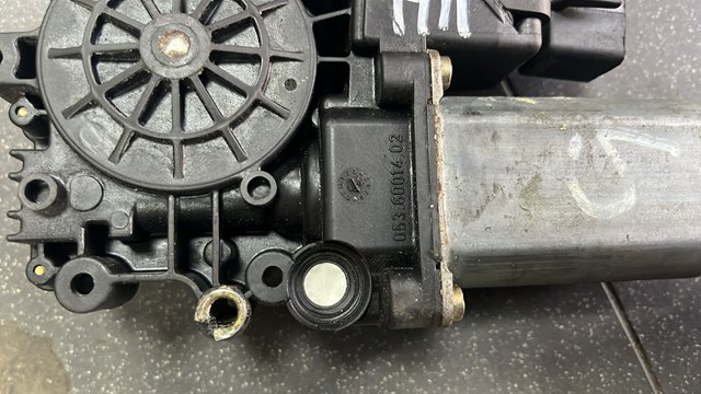 Моторчик стеклопо