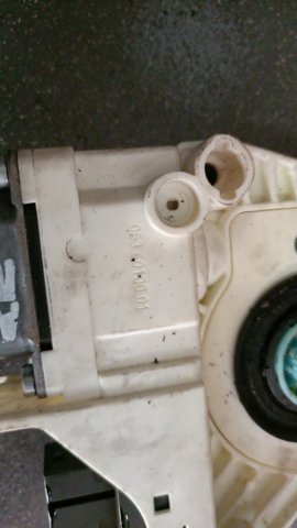 Моторчик склопідйомника