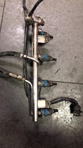 топливопровная рейка