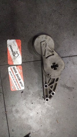 Натяжитель приводного ремня