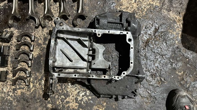 Поддон масляный картера двигателя, верхняя часть