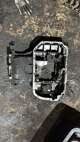 Поддон масляный картера двигателя, верхняя часть