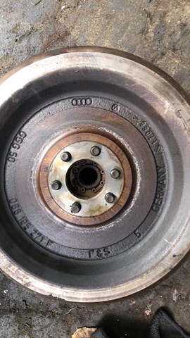 Маховик двигателя