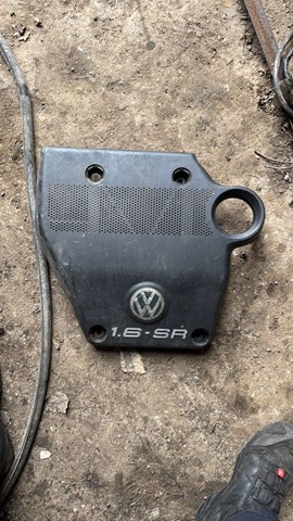 Накладка двигателя декоративная