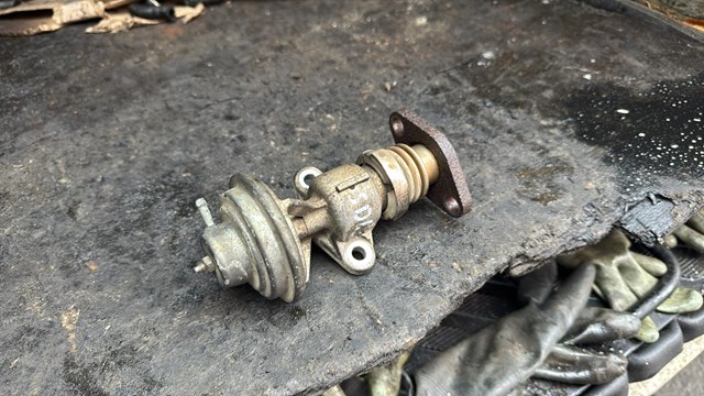 Клапан EGR рециркуляции газов