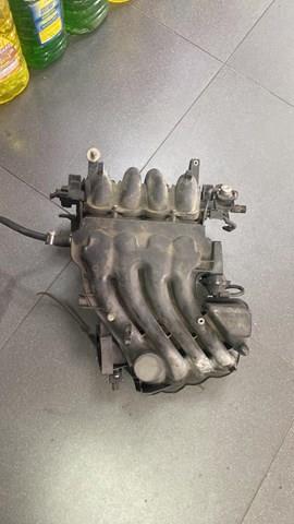 колектор впускний