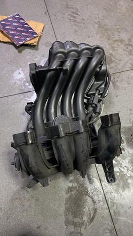 Коллектор впускной