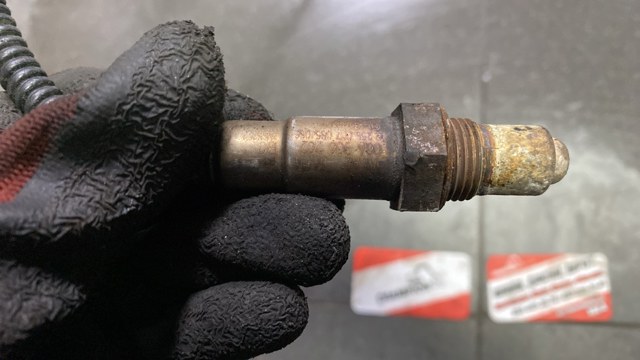 Лямбда-зонд, датчик кисню після каталізатора — фото 2