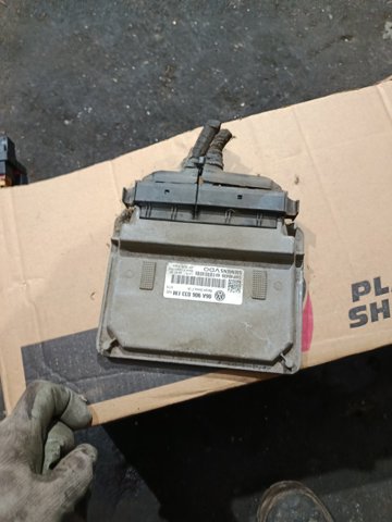 Модуль (блок) керування (ЕБУ) двигуном — фото 1