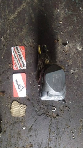 Дросільна заслінка в зборі