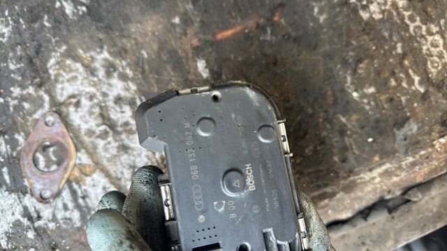 Дроссельная заслонка в сборе