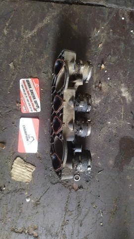 Колектор впускний нижній