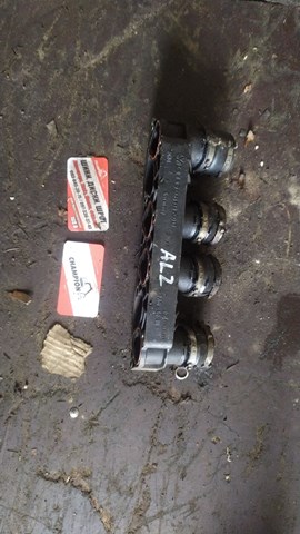 Колектор впускний нижній