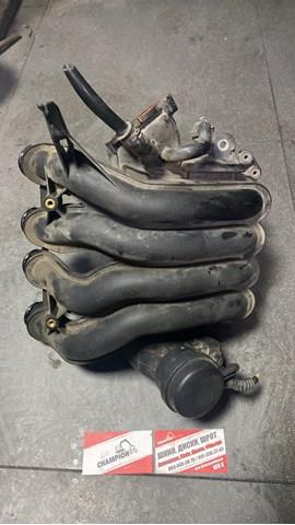 колектор впускний