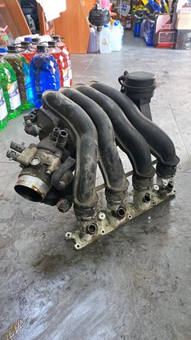 Соединительная перемычка впускных коллекторов