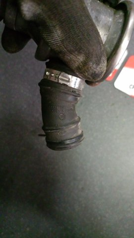 Патрубок системи