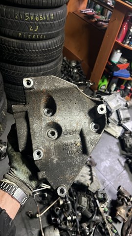 Кронштейн компрессора кондиционера