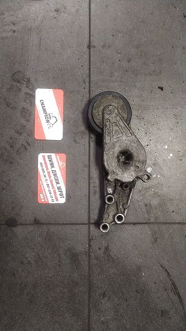 Натягувач приводного ременя