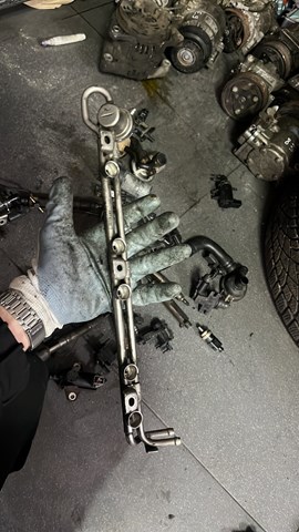 Распределитель топлива (рампа)