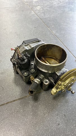 дросельна заслонка