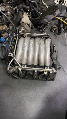 колектор впускний