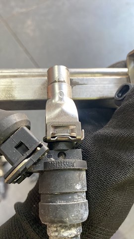 Форсунка впрыска топлива