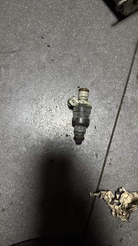 Форсунка впрыска топлива