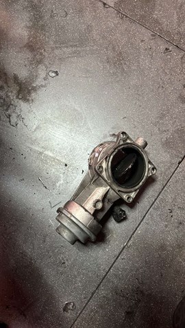 Дроссельная заслонка в сборе