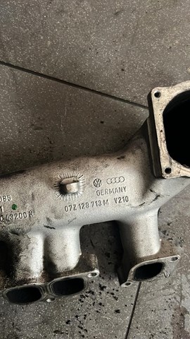 Коллектор впускной VOLKSWAGEN