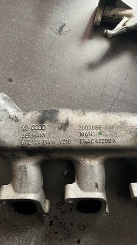 Коллектор впускной VOLKSWAGEN Touareg 5.0