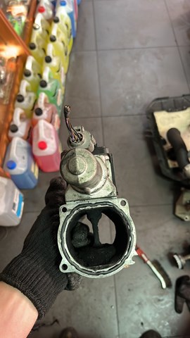 Клапан EGR рециркуляции газов